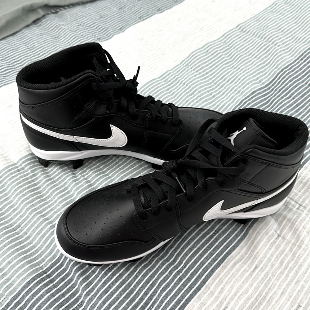 Air Jordan Nike Cleats black size 11